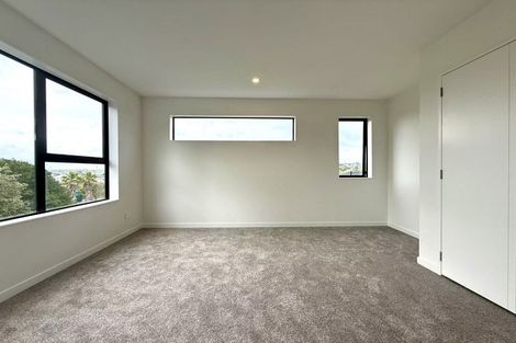 Photo of property in 19f Cedar Heights Avenue, Massey, Auckland, 0614