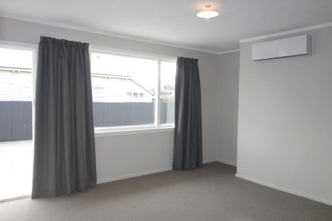 Photo of property in 2/72 Geraldine Street, Edgeware, Christchurch, 8013