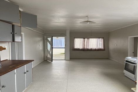 Photo of property in 11 Rua Street, Lyall Bay, Wellington, 6022