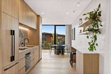 Photo of property in 21a Arahia Street, Northcote, Auckland, 0627