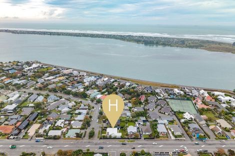Photo of property in 2 Celia Street, Redcliffs, Christchurch, 8081