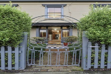 Photo of property in 2 Brittan Terrace, Lyttelton, 8082