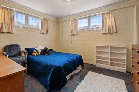 Photo of property in 11 Hillcrest Avenue, Hillcrest, Auckland, 0627