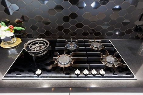 Photo of property in 9 Ivy Lane, Kelvin Grove, Palmerston North, 4414