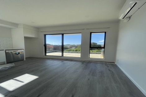 Photo of property in 2/39 Dale Crescent, Pakuranga, Auckland, 2010