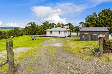 Photo of property in 308b Arapaoa Road, Tinopai, Matakohe, 0593