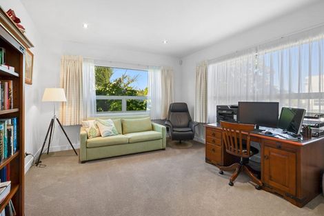 Photo of property in 3 St Andrews Parkway, Waiwhakaiho, New Plymouth, 4312