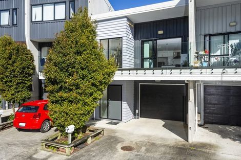 Photo of property in 31/5 Perekia Street, Albany, Auckland, 0632