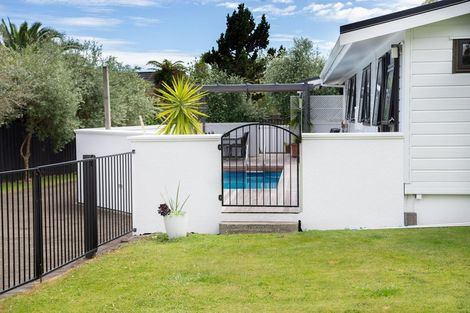 Photo of property in 15 Waitawa Place, Lynmore, Rotorua, 3010