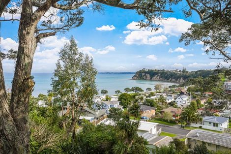 Photo of property in 10 Zita Avenue, Matakatia, Whangaparaoa, 0930