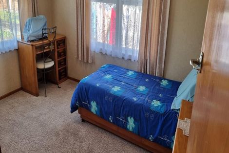 Photo of property in 240 Ngatai Road, Otumoetai, Tauranga, 3110