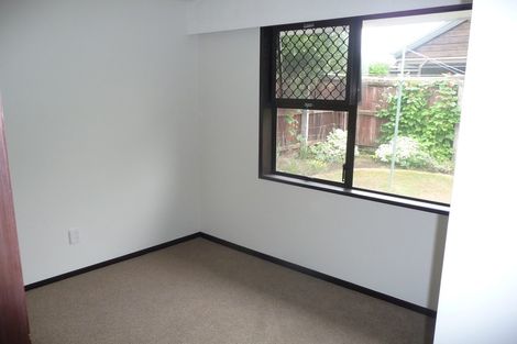 Photo of property in 35 Chipping Lane, Redwood, Christchurch, 8051