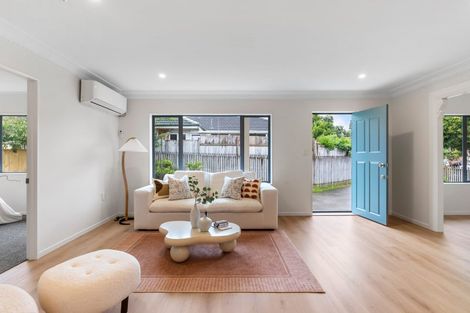 Photo of property in 710a Pakuranga Road, Howick, Auckland, 2010