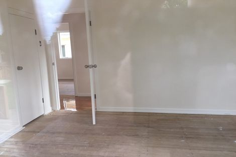 Photo of property in 1/60 Racecourse Road, Waiuku, 2123