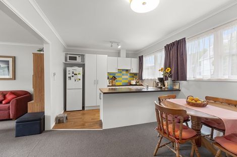 Photo of property in 14f2 Astor Street, Karori, Wellington, 6012