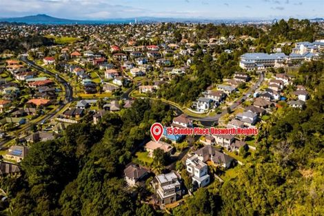 Photo of property in 15 Condor Place, Unsworth Heights, Auckland, 0632