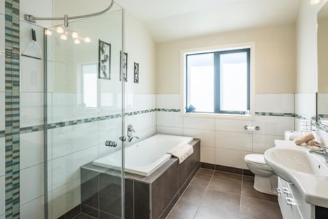 Photo of property in 57 Kotuku Drive, Paraparaumu Beach, Paraparaumu, 5032