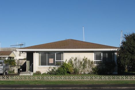 Photo of property in 1/410 Avenue Road West, Hastings, 4122