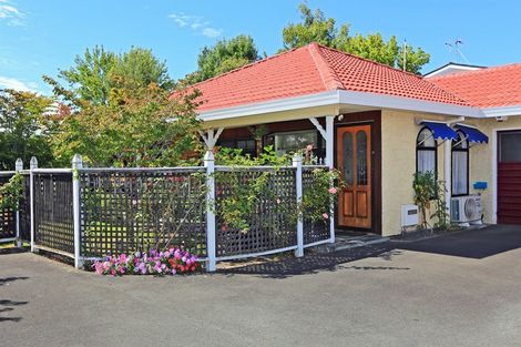 Photo of property in 3/33 Avondale Road, Taradale, Napier, 4112