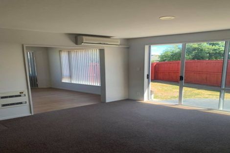 Photo of property in 1/32 Anglesea Avenue, Parklands, Christchurch, 8083