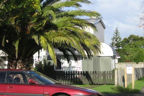 Photo of property in 17a Harrison Crescent, Avalon, Lower Hutt, 5011