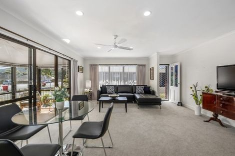 Photo of property in 30f4- King Street, Ebdentown, Upper Hutt, 5018