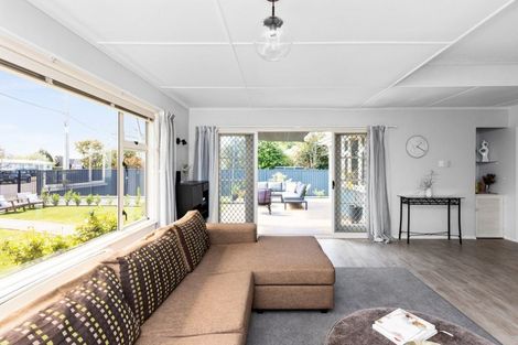 Photo of property in 99 Avondale Road, Greenmeadows, Napier, 4112