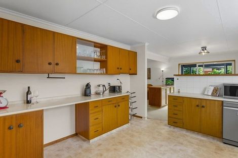 Photo of property in 335 Te Moana Road, Waikanae, 5036