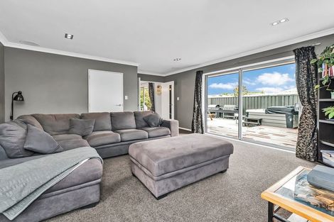 Photo of property in 10b Jozecom Place, Rolleston, 7614