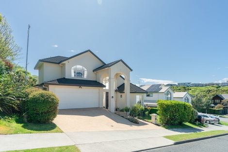 Photo of property in 2 Derry Hill, Churton Park, Wellington, 6037