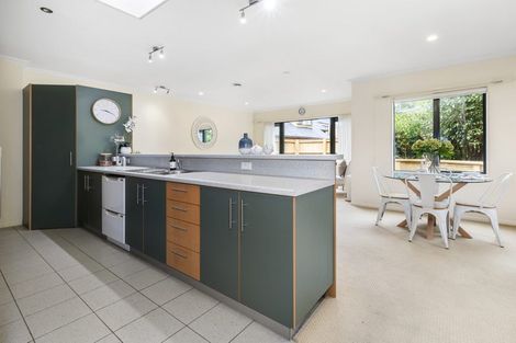 Photo of property in 20 Futuna Close, Karori, Wellington, 6012