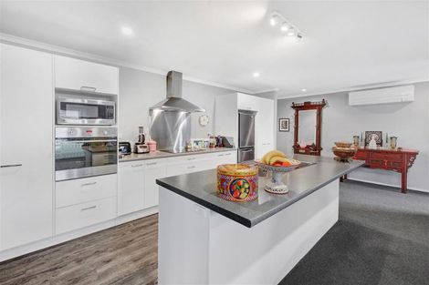 Photo of property in 18 Sincock Place, Kaiapoi, 7630