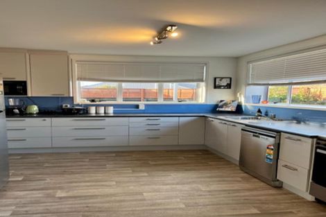Photo of property in 10 Phoenix Lane, Northcote, Christchurch, 8052