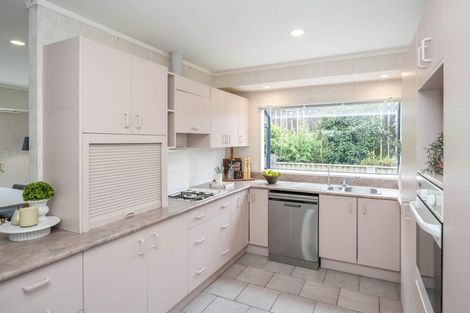 Photo of property in 20 Hollinger Place, Nawton, Hamilton, 3200