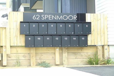 Photo of property in 62u3 Spenmoor Street, Newlands, Wellington, 6037