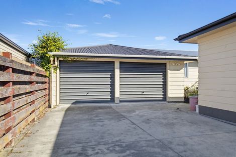 Photo of property in 14 Escort Grove, Awapuni, Palmerston North, 4412
