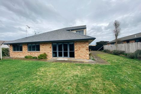 Photo of property in 26 Cranbrook Place, Rototuna North, Hamilton, 3210