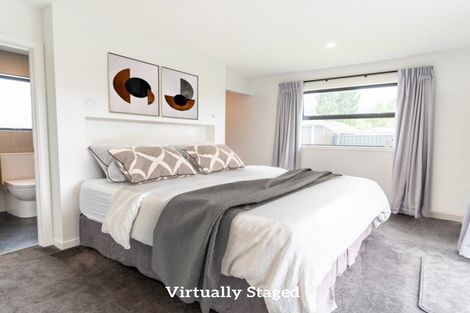 Photo of property in 44 Stratford Drive, Mount Pisa, Cromwell, 9383