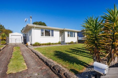 Photo of property in 18 Anakiwa Street, Kelvin Grove, Palmerston North, 4414
