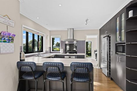 Photo of property in 5 Omana Avenue, Shelly Beach, Helensville, 0874
