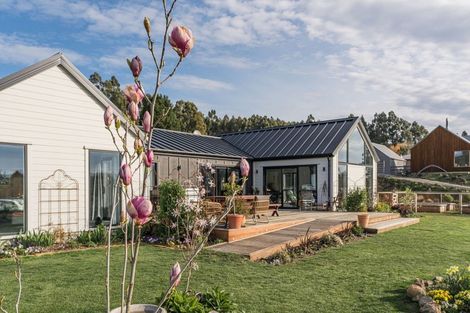 Photo of property in 250c Gladstone Road North, Mosgiel, 9092