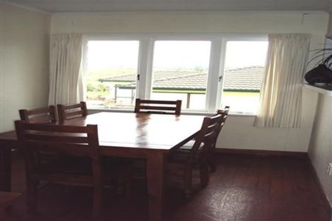 Photo of property in 17 Oreil Avenue, West Harbour, Auckland, 0618