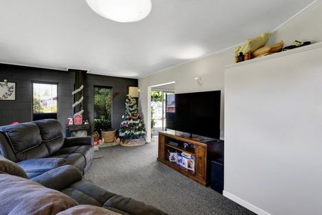 Photo of property in 1 Tainui Terrace, Inglewood, 4330