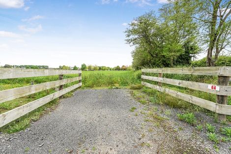 Photo of property in 64 Marshmeadow Road, Newstead, Hamilton, 3286