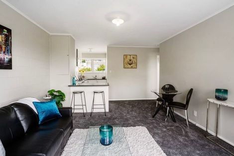 Photo of property in 3/68 Rua Road, Glen Eden, Auckland, 0602