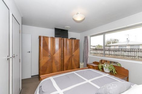 Photo of property in 21 Brookbank Place, Glenview, Hamilton, 3206