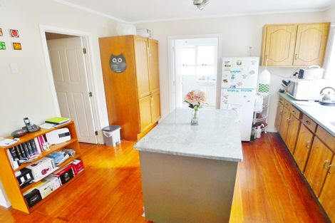 Photo of property in 1/43 Rimu Street, New Lynn, Auckland, 0600