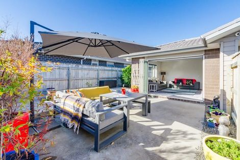 Photo of property in 37 San Priamo Place, Paraparaumu Beach, Paraparaumu, 5032
