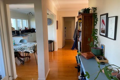 Photo of property in 13 Jellicoe Road, Murrays Bay, Auckland, 0630