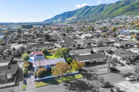 Photo of property in 8 Andrew Street, Waikanae, 5036